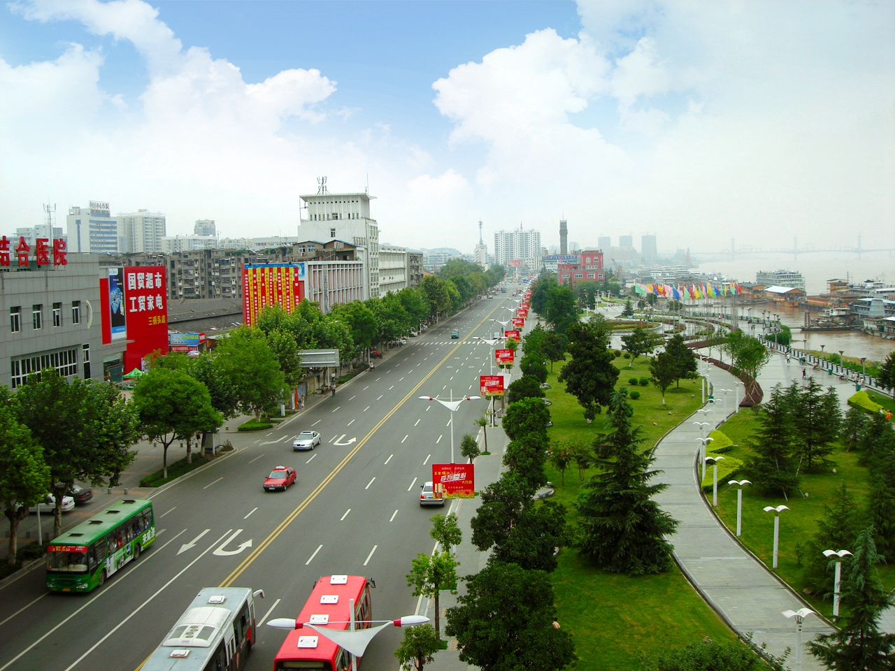 宜昌沿江大道中段道路改造工程 -中国市政金杯00_副本.jpg